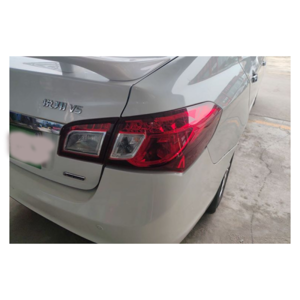 Used   2014  Changan Yuexiang V5 Model 1.5L Manual Sport Edition - 图片 7