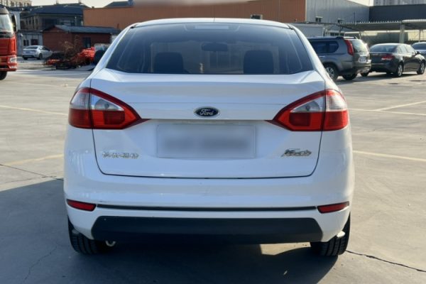 Used 2014  Ford Fiesta model, three-box, 1.5L automatic transmission - 图片 9