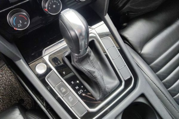 Used   2017  Volkswagen Magotan  330TSI DSG Leading Model - 图片 11